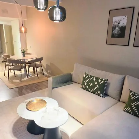 Stylish 1br In With 2 Free Bikes Lejlighed