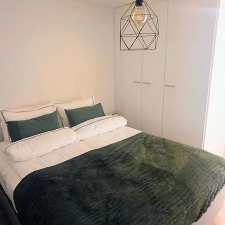 Stylish 1br In With 2 Free Bikes