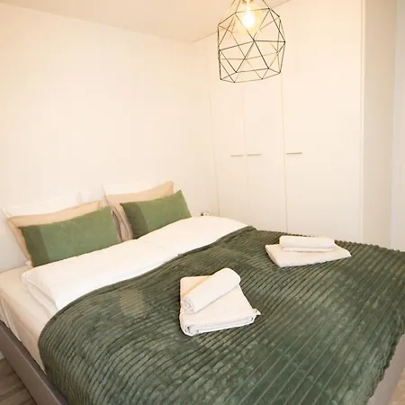 Stylish 1br In With 2 Free Bikes Lejlighed *